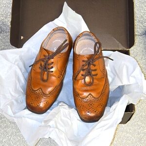 Kids dress shoes